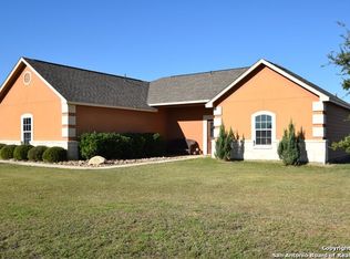 190 Cimarron Sq, Poteet, TX 78065