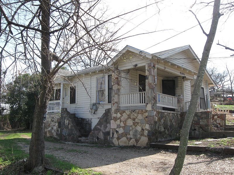 2nd image of 2505 E 9th St