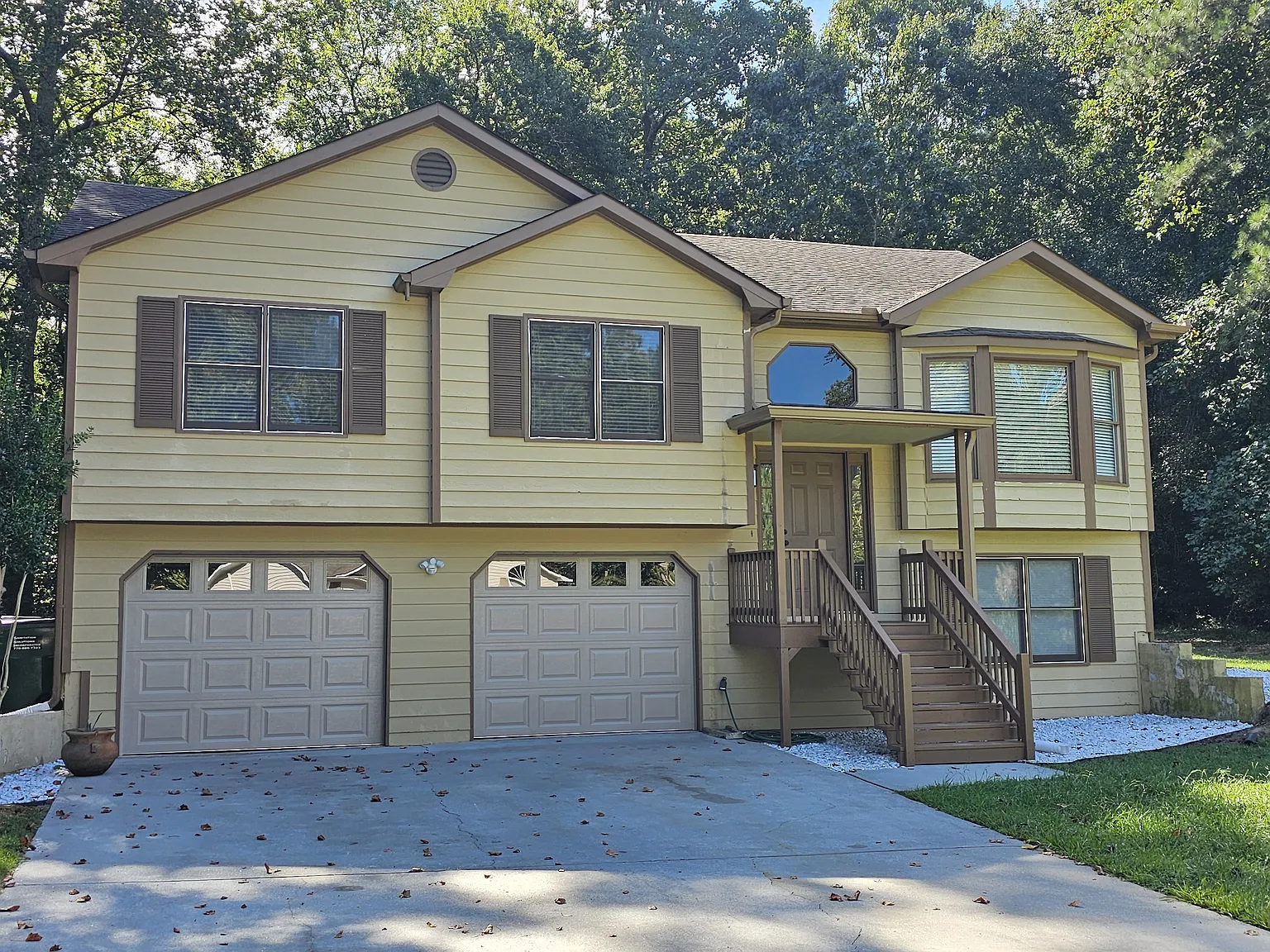 4 bed, 2109 sqft, $2,600 — Photo 2