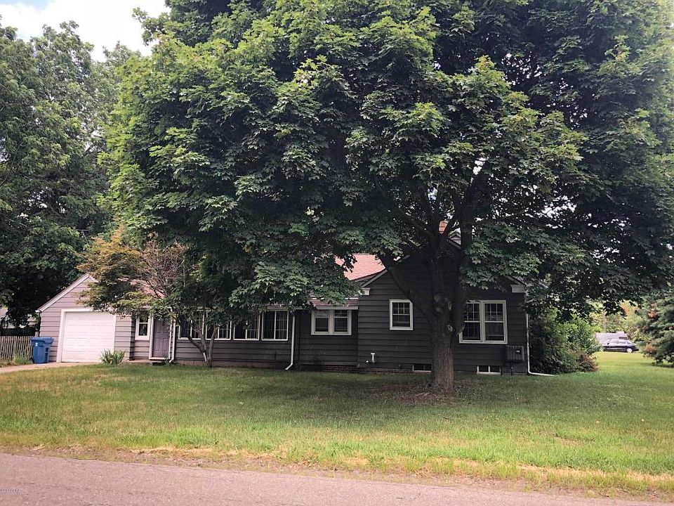 2nd image of 607 Dwillard Dr