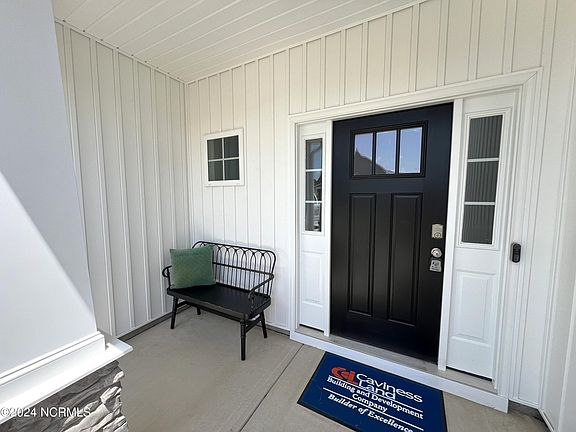 3rd image of 348 Steelwood Street