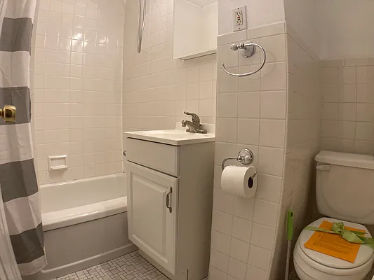 Rented by Highline Residential | media 16