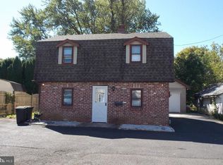 842 Ivyland Rd, Warminster, PA 18974