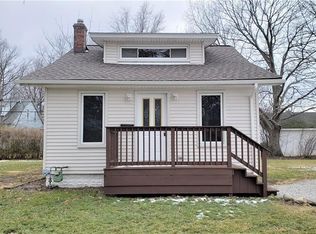 156 E 315th St, Willowick, OH 44095