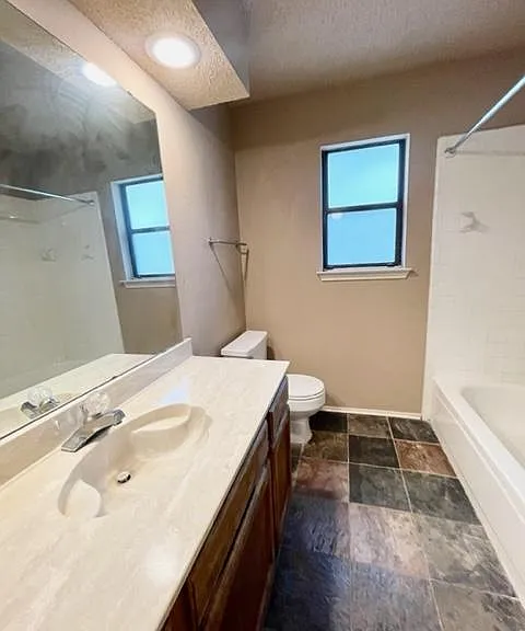 6404 Tempest Dr — Photo 22