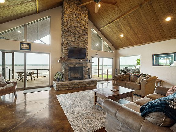 3rd image of 26601 S 610th Rd