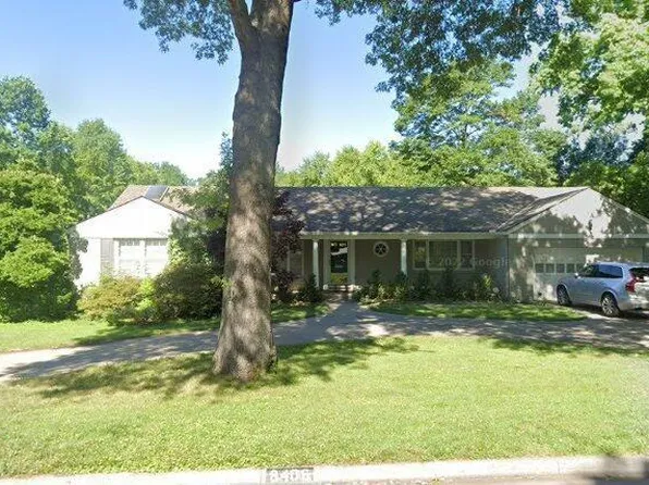 8406 Ensley Ln, Leawood, KS 66206