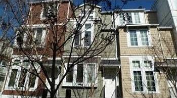 1st image of 199 Kentdale Pl