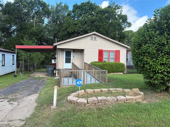 2056 Linear St, Shreveport, LA 71107