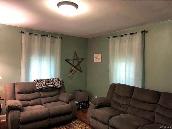 2nd image of 206 Milford St