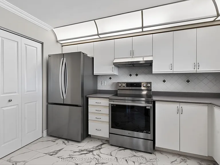 110 Promenade Cir #1106 — Photo 10