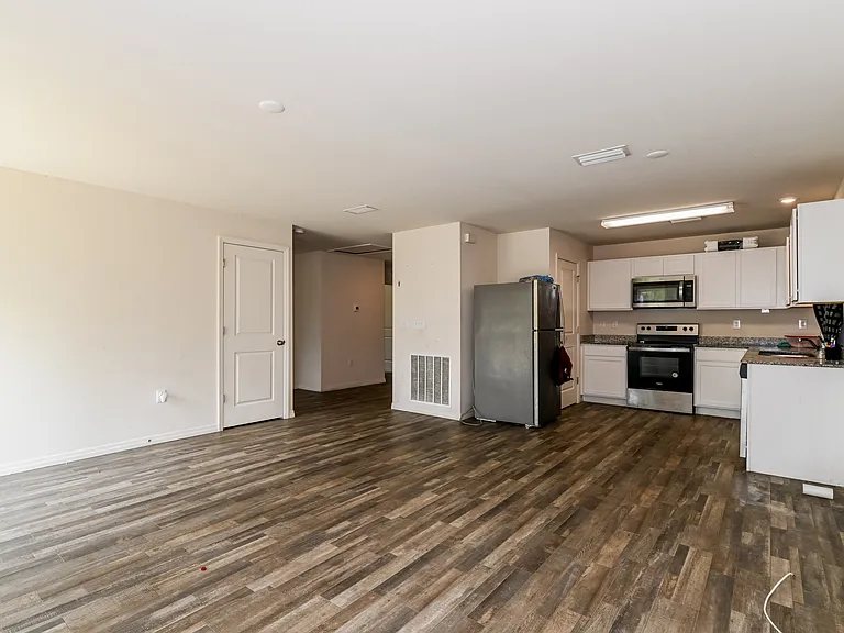 27329 Senator Dr — Photo 10