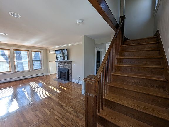 4th image of 38 Anthony St
