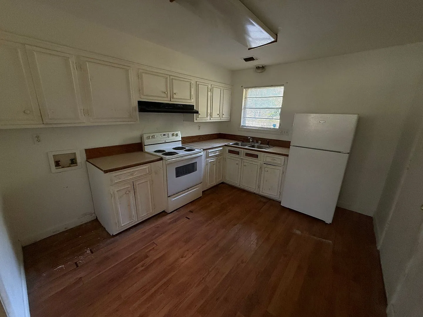 3BR/1BA brick home in Pine Bluff — Photo 4