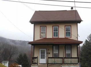 123 Mauch Chunk St, Lehighton, PA 18235