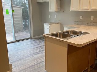 1465 Wren St, Wixom, MI