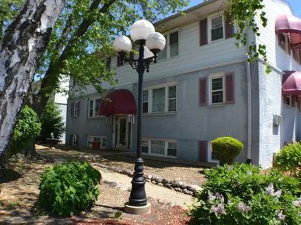 9455 Kelvin Ln APT 2776, Schiller Park, IL 60176