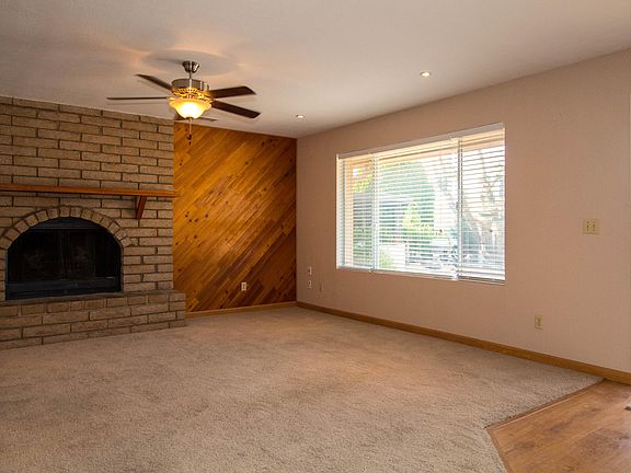 5th image of 20016 N 18th Ave