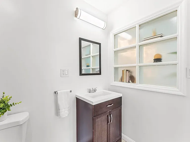 2832 Summit St #1 — Photo 14