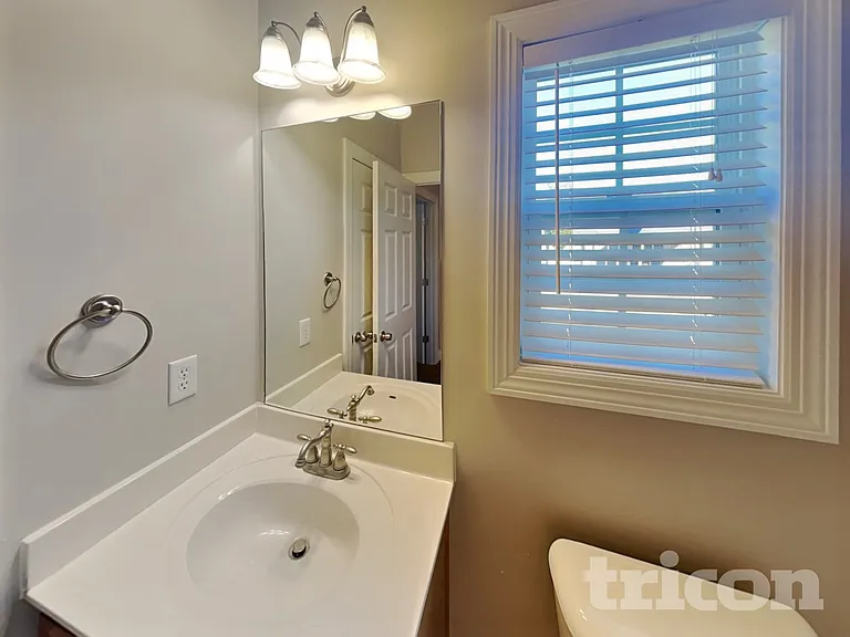 3228 Genoa Dr — Photo 15
