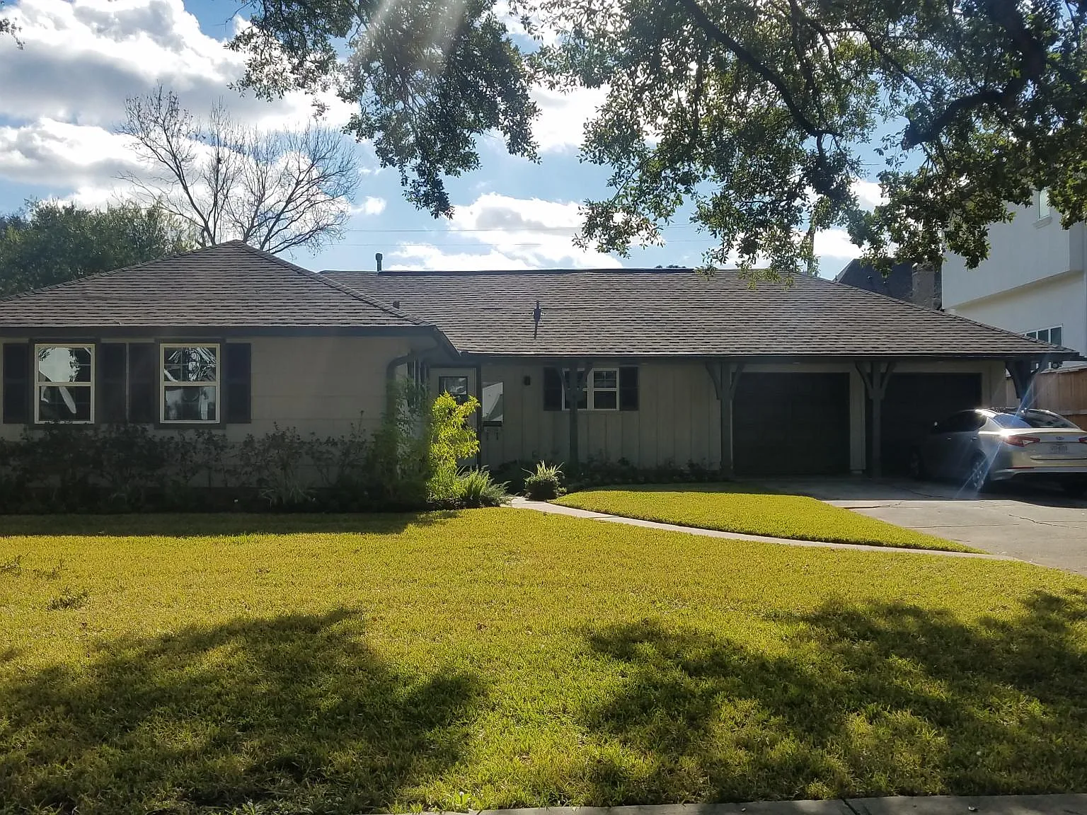 3 bed, 1400 sqft, $2,600 — Photo 2