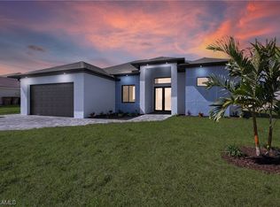 512 NE Juanita Place Cpe, Coral, FL 33909