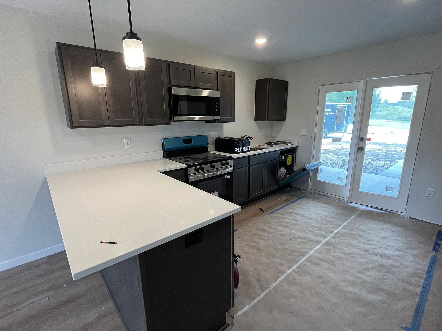 227 Coves Ct — Photo 4