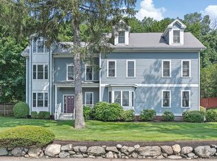 376 Waverley Oaks Rd APT 2, Waltham, MA 02452