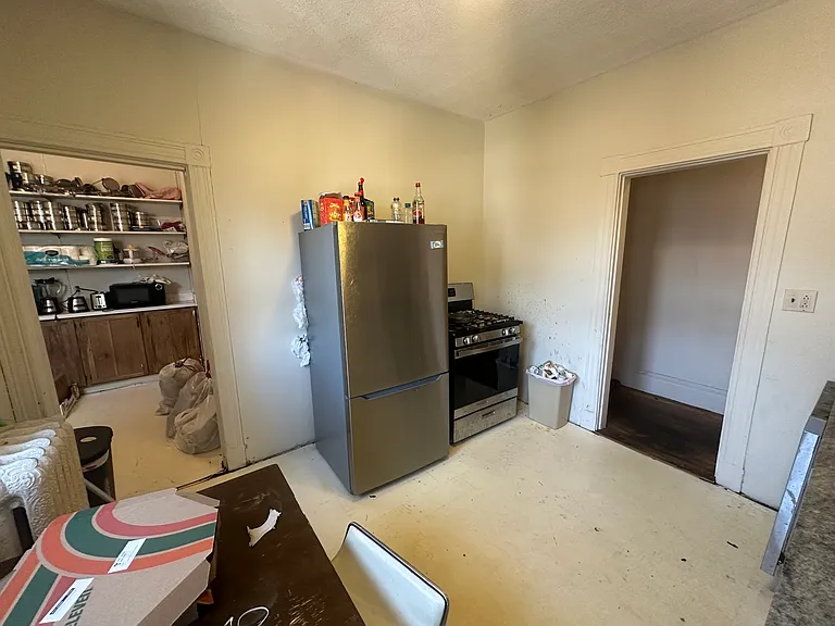 20 Glenville Ave #3 — Photo 4