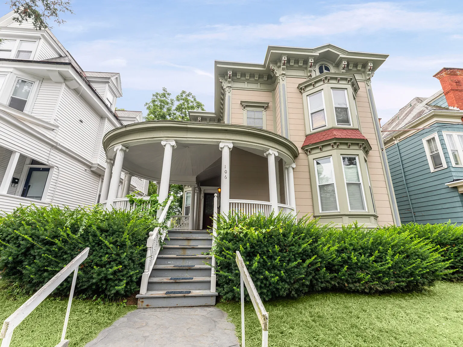 106 S Lake Ave — Photo 1
