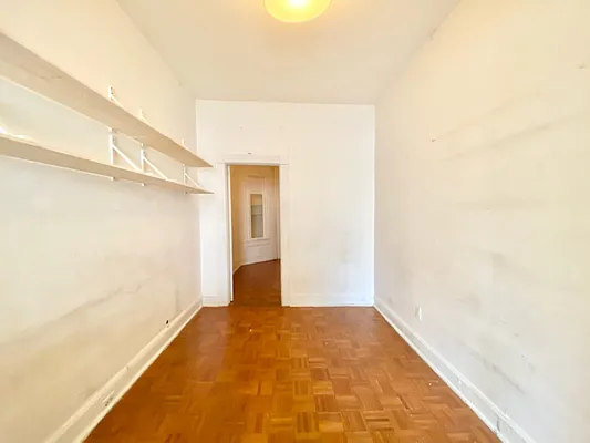 Rented by EastMount Realty LLC | media 10