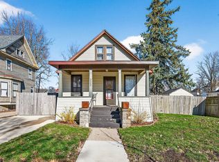 222 Leland St, Bloomington, IL 61701