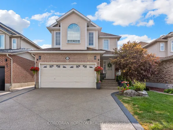 913 Copper Leaf Cres, Kitchener, ON N2E 3W1