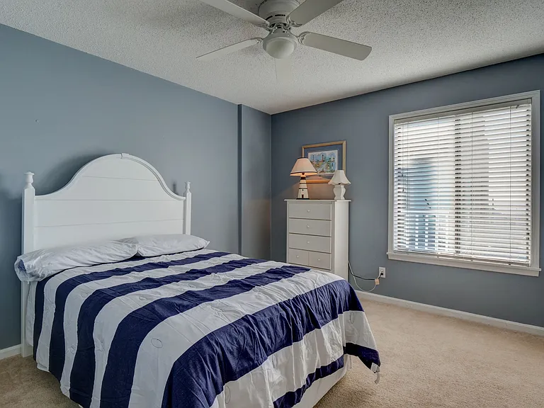 1717 Carolina Beach Ave N #B9 — Photo 11
