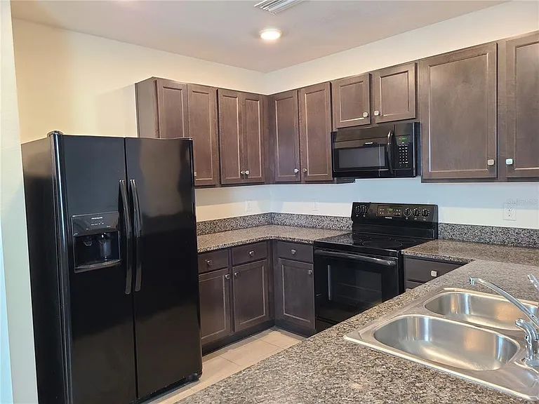 5327 San Palermo Dr — Photo 3