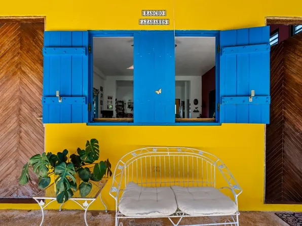 Carr 792 Km 3.5 Sector La Escuelita Bo Sonadora, Aguas Buenas, PR 00703