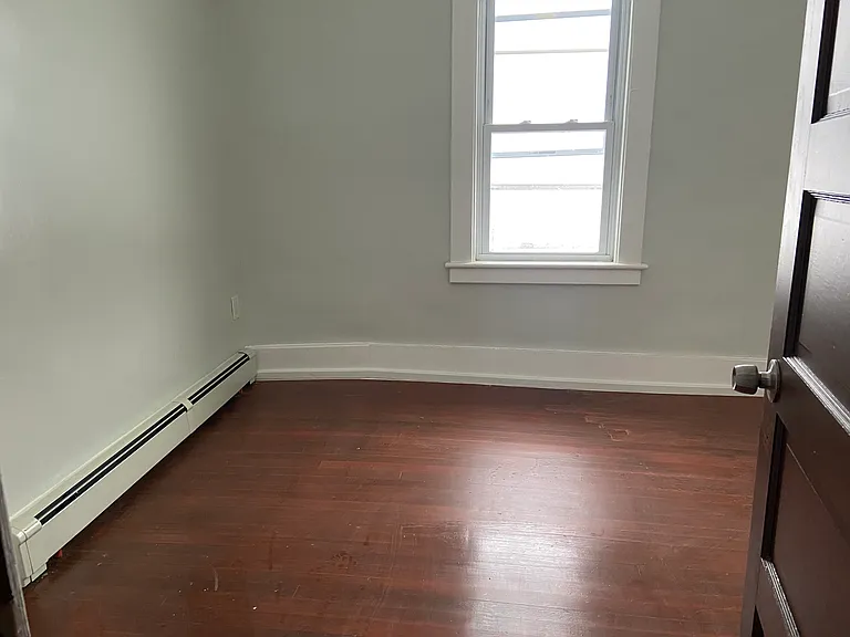 926 Niagara St #2B — Photo 3