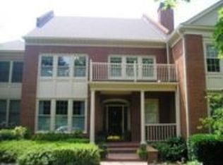 3010 Riverside Rd, Roswell, GA 30076