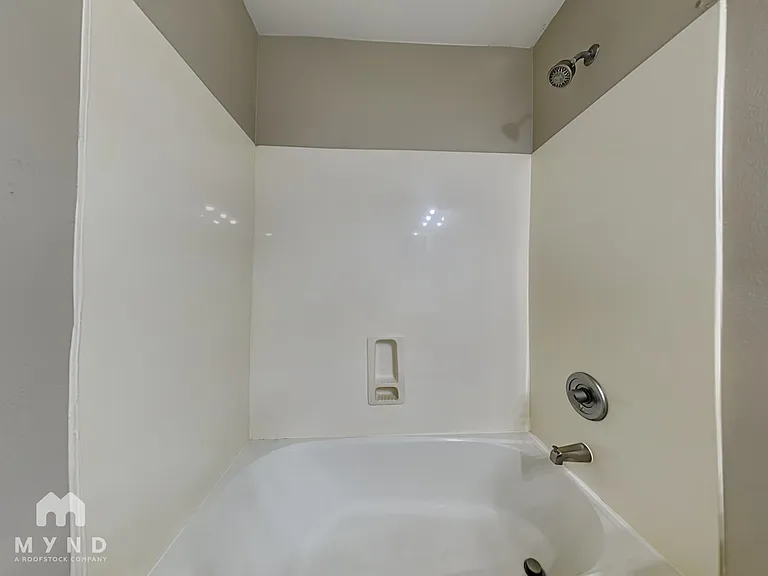 1034 E Saddle Way — Photo 29