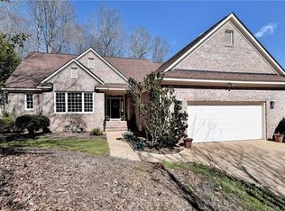8 Whitaker Ct, Williamsburg, VA 23188