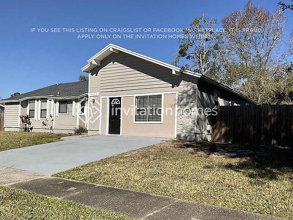 3rd image of 8720 Bishopswood Dr
