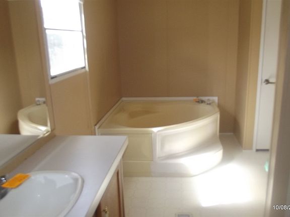 5th image of 714 Sidney Cornwell Ct