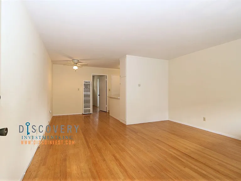 Brandon St. 1730 — Photo 6
