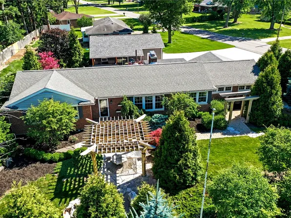 6697 Daly Rd, Greenville, OH 45331