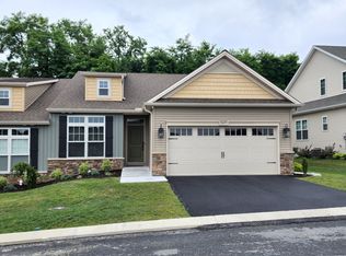5625 Mendenhall Dr #47, Mechanicsburg, PA 17050
