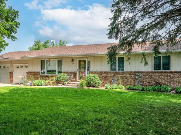 109 Linden Dr, Woodbine, IA 51579