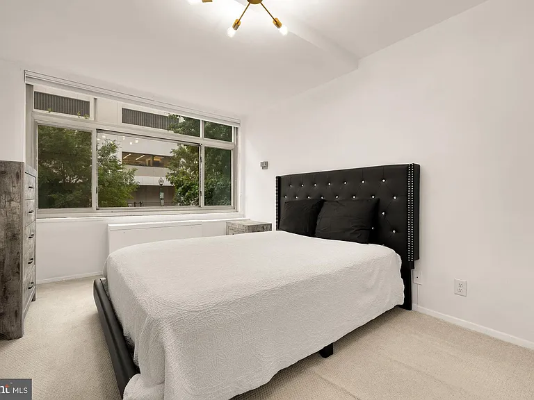 2401 H St NW #209 — Photo 15