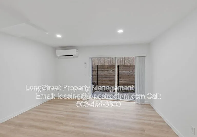 824 S 19th St — Photo 12