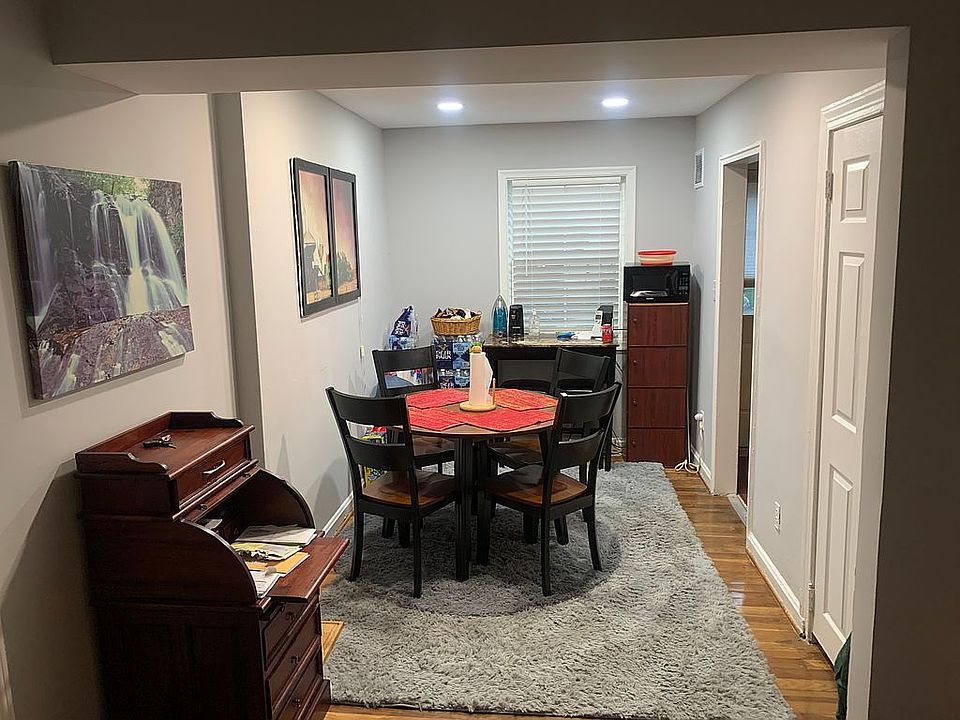 2nd image of 3851 26th Ave Unit 3851