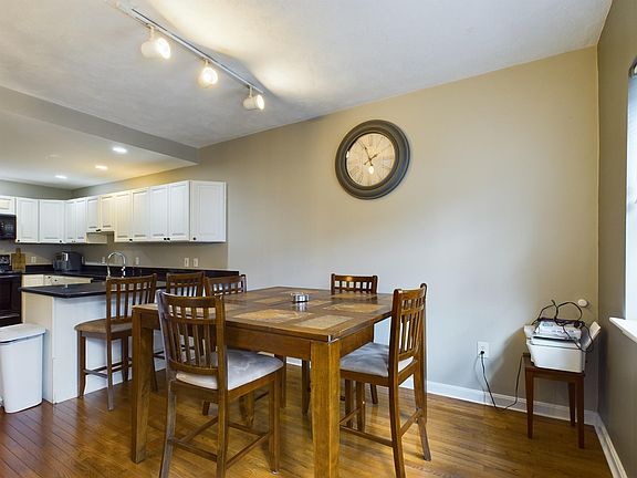 5th image of 30 Hill Top St APT 2